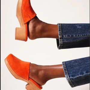 Charlotte Stone - Martino in Tangerine - Size 7